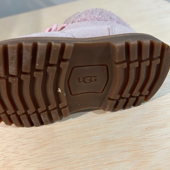 Toddler Girl Pink Suede UGG Boots Fall-Winter size 6 - Picture 7 of 9